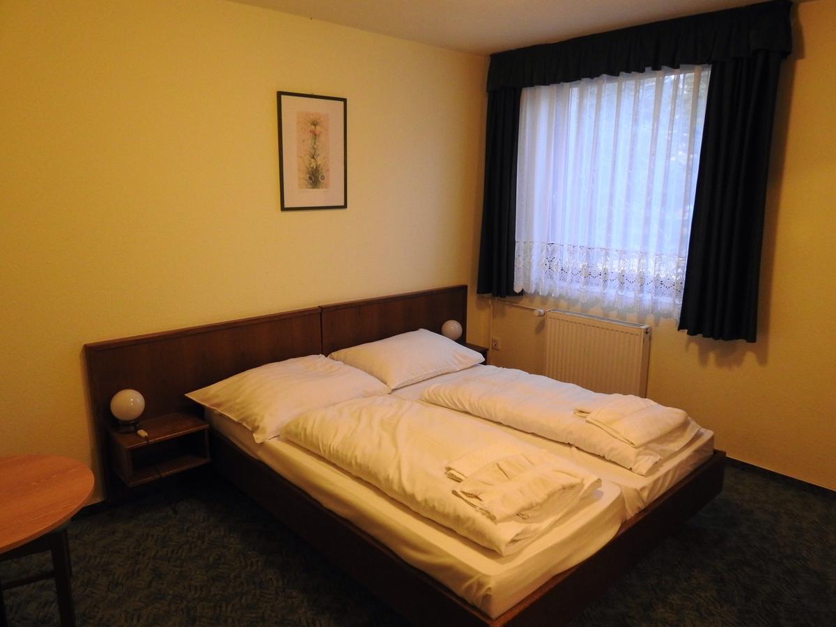 A Fogado Bed & Breakfast Bicske Bagian luar foto